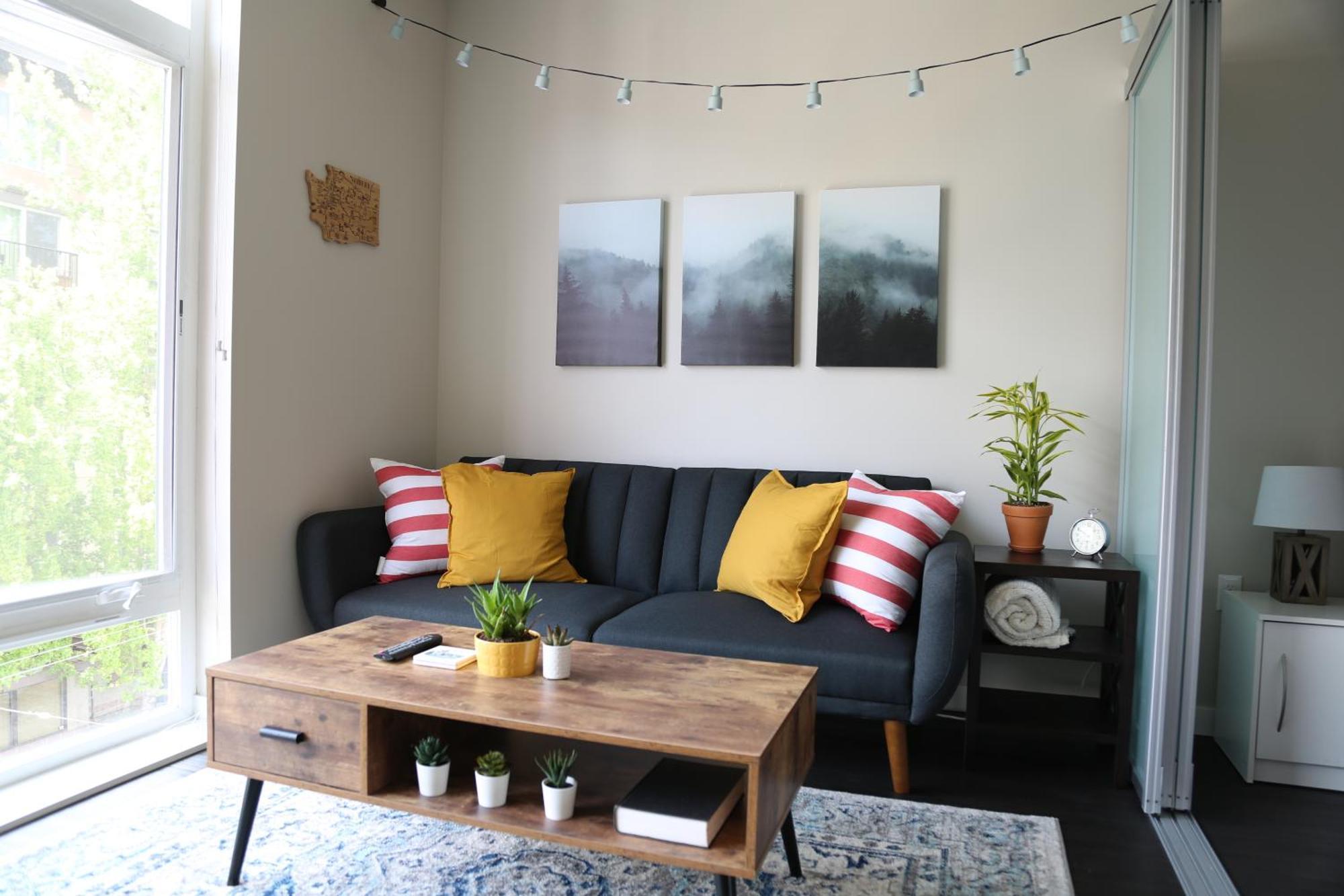 Queen Anne Abode - 1 Block From Cpa! - Free Parking! シアトル エクステリア 写真