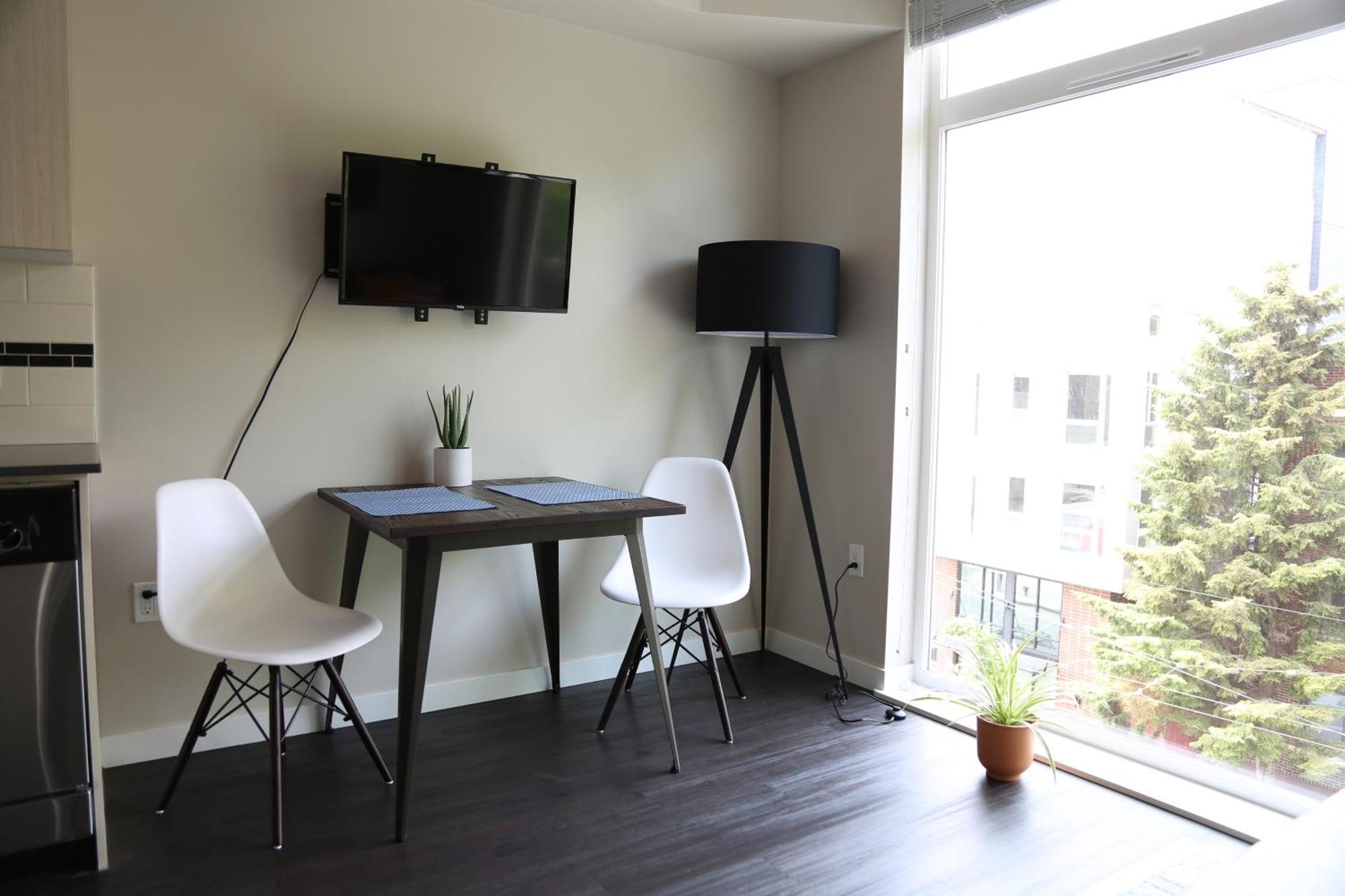 Queen Anne Abode - 1 Block From Cpa! - Free Parking! シアトル エクステリア 写真